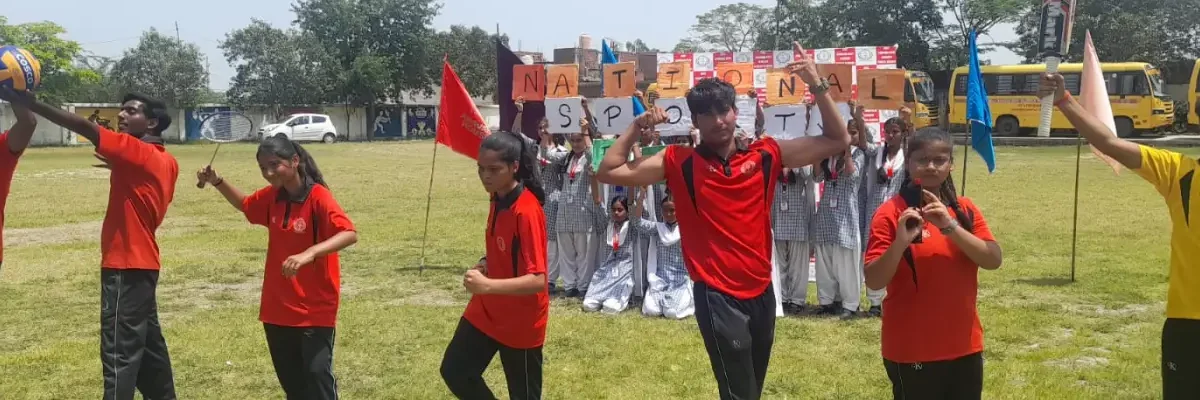 खेल दिवस पर छात्र छात्राओं की प्रस्तुतियों ने मनमोहा